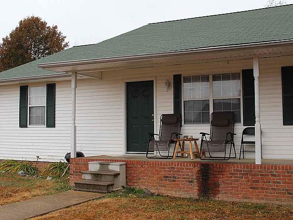 2nd image of 210 Megan Dr