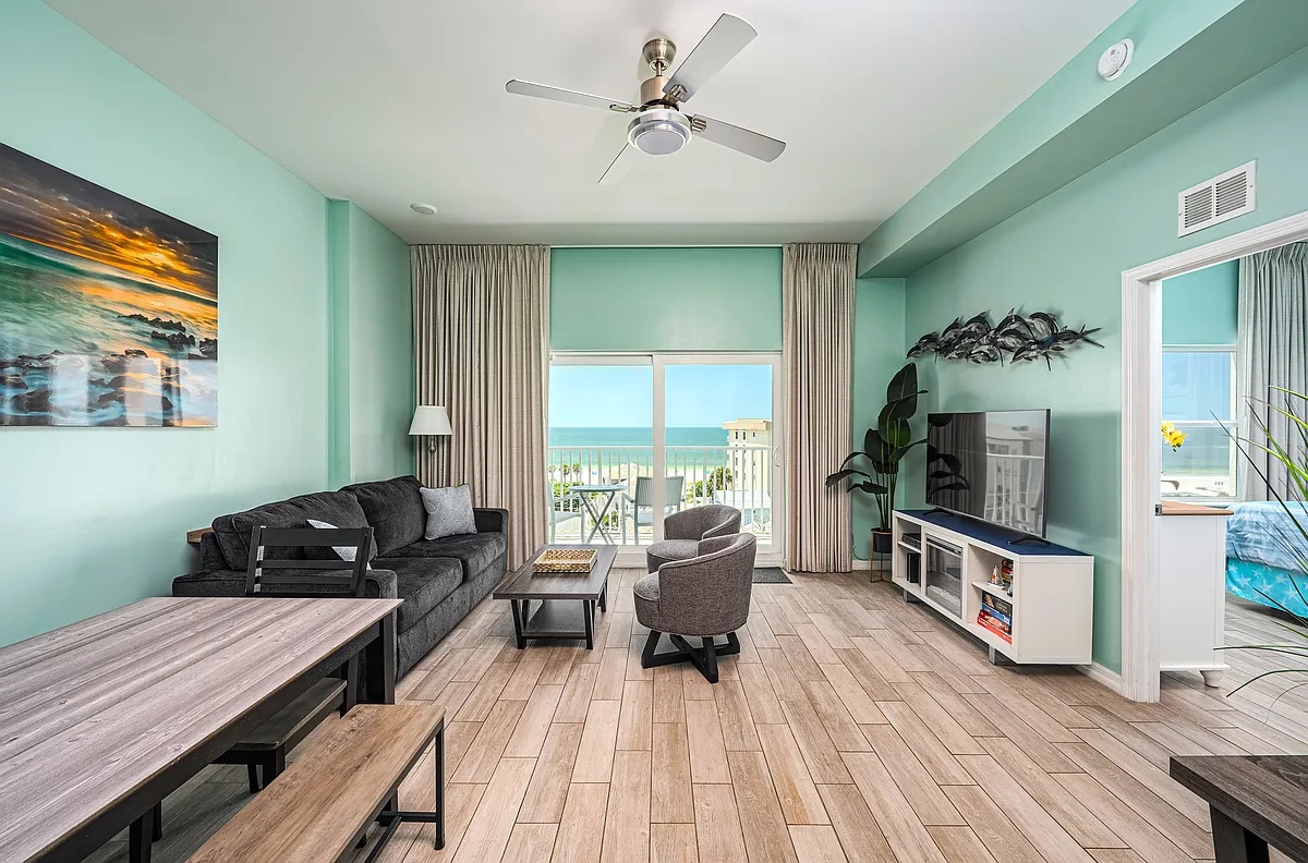 Bright and airy Apartment with amazing Gulf Views - 13101 Gulf Blvd #1604