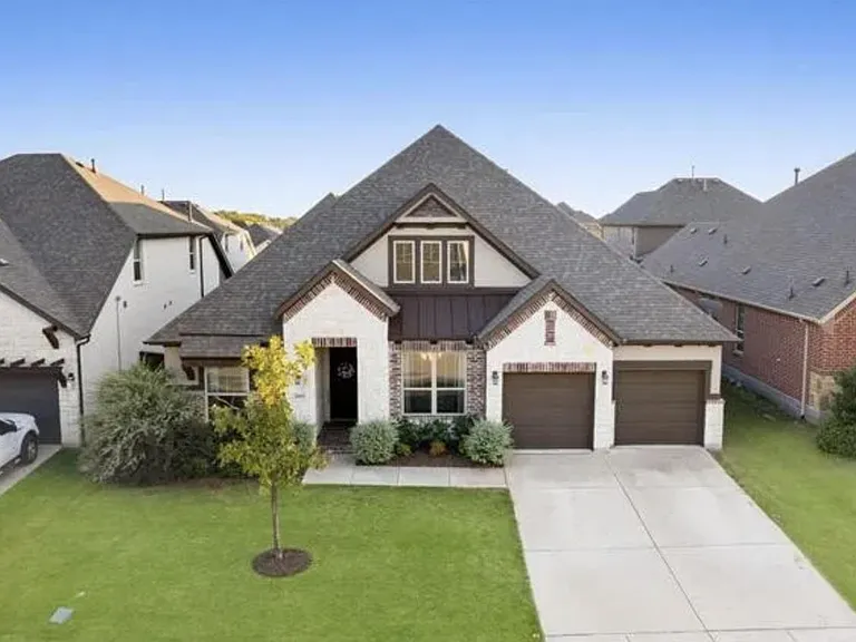 1005 Benbrook Trl — Photo 30