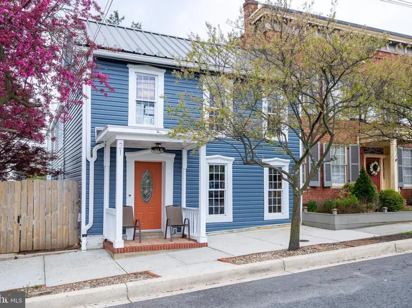 21 Cumberland St, Clear Spring, MD 21722