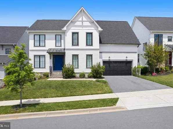 11068 Emerald Crown Dr, Monrovia, MD 21770