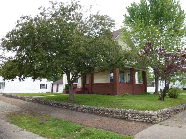 503 N Monroe St, Clinton, IL 61727