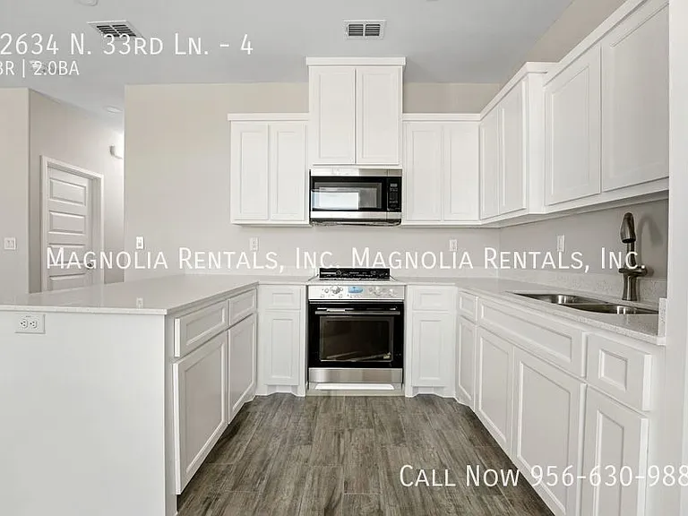 12634 N 33rd Ln #4 — Photo 3