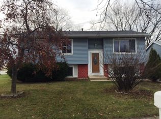 10 Opal Ave, Glendale Heights, IL