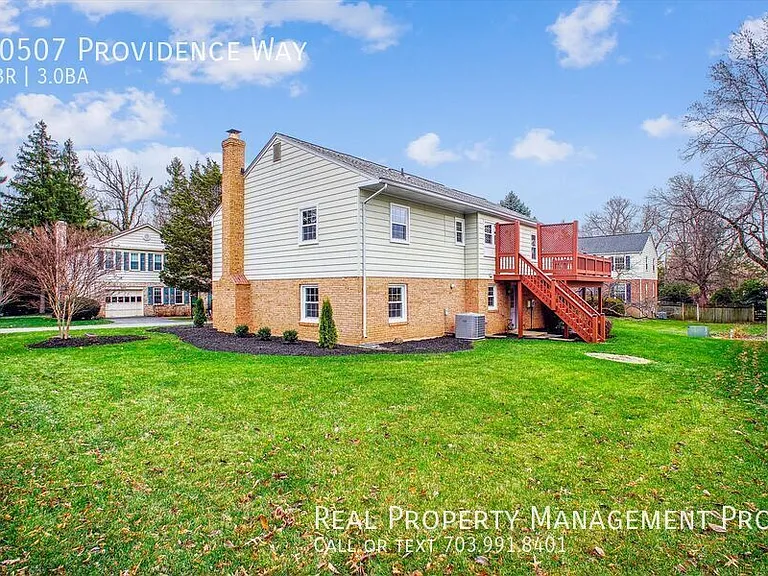 10507 Providence Way — Photo 27