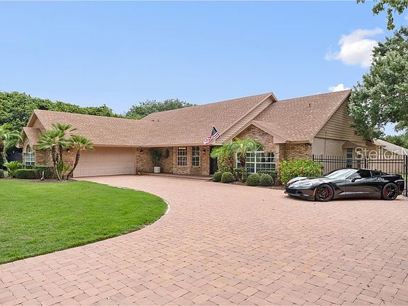 5th image of 4507 Village Wood Dr