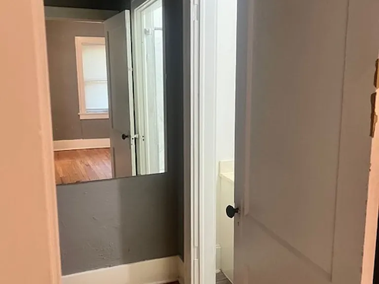 840 S Flood Ave — Photo 27