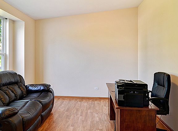 3rd image of 2106 Ashbrook Ct