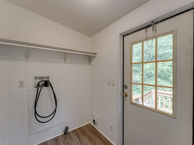 10708 Canyon Cir — Photo 20