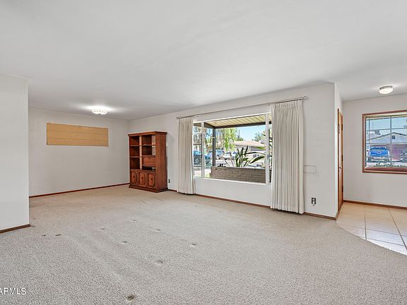 3rd image of 4207 E CATALINA Drive