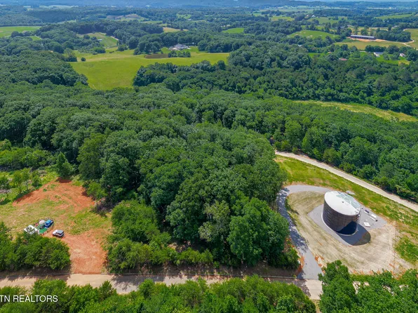 Poplar Dr, Sweetwater, TN 37874