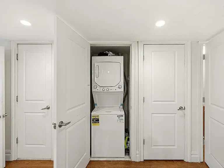 459 Lexington Ave #1A — Photo 11