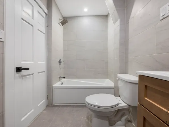 771 4th Avenue image 3 of 9