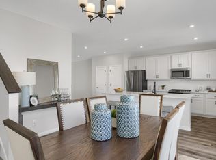 7607 Connie Ln, Inver Grove Heights, MN 55076