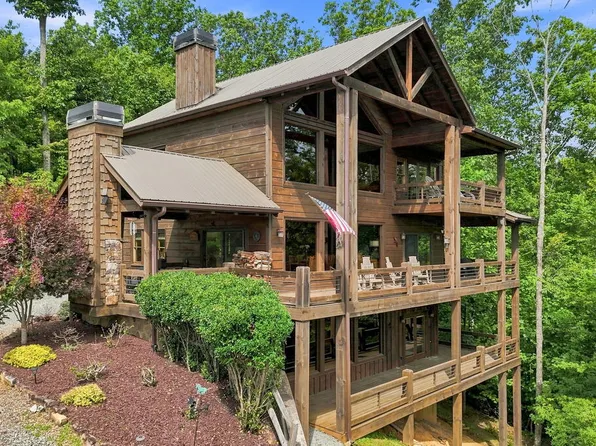 476 Deer Crest Rd, Blue Ridge, GA 30513