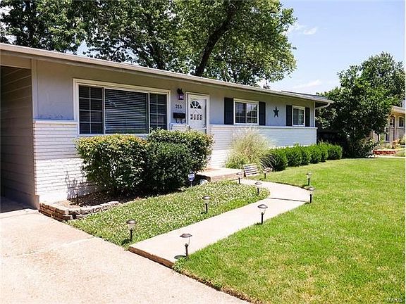 4th image of 215 Francisca Dr