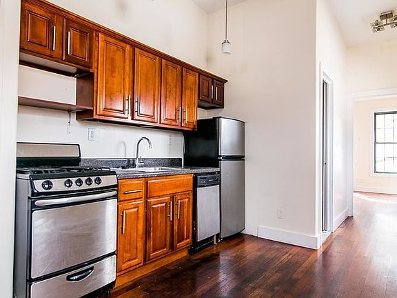 4th image of 64 Troutman St #3A