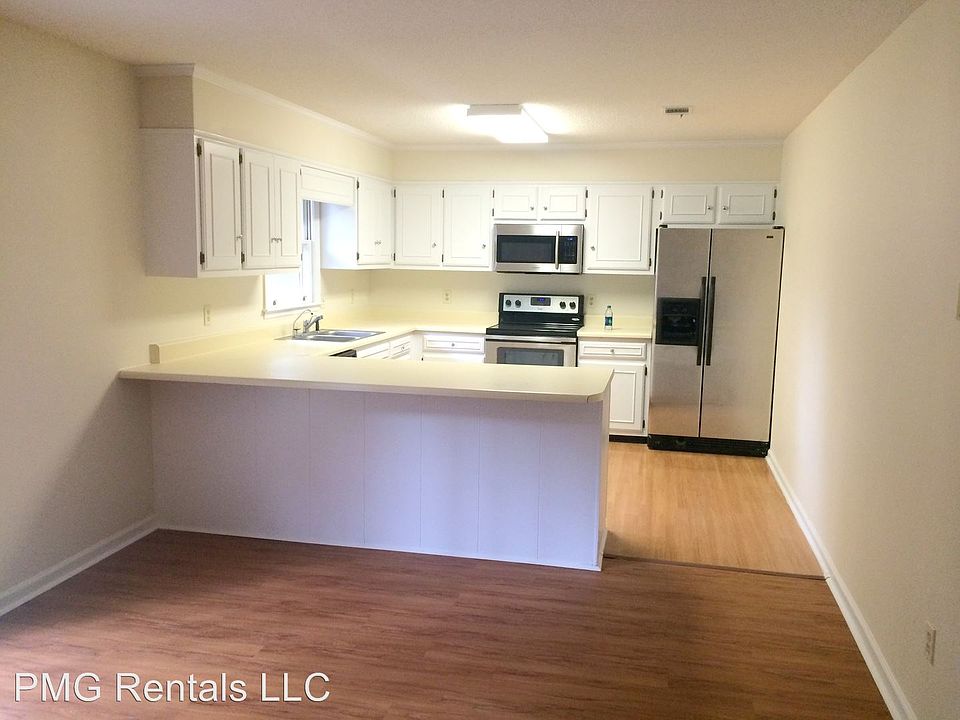 1st image of 216 Merrywood Dr