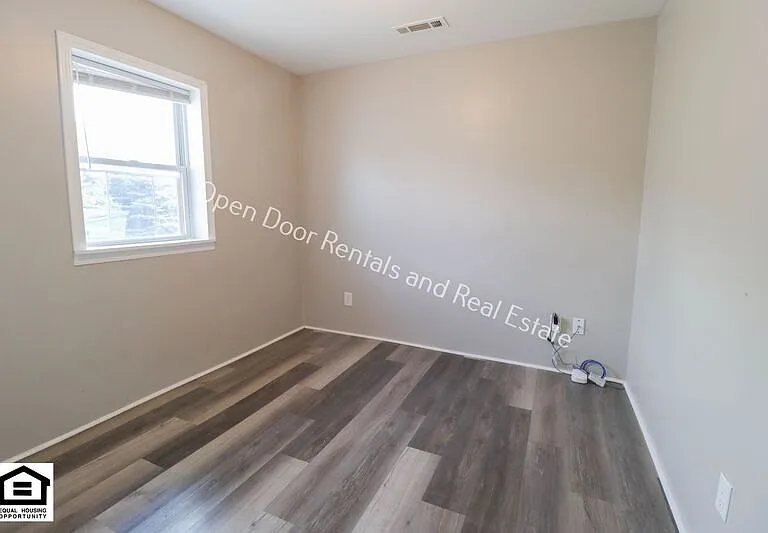 255 S Wayne St #105 — Photo 6