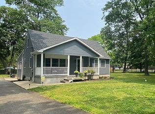 8440 Alvin Rd, Pasadena, MD 21122