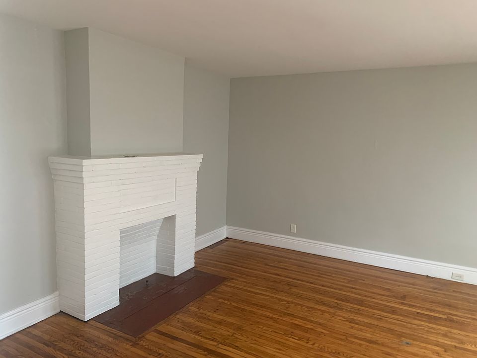 1st image of 416 Parkdale Ave