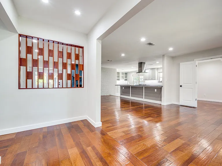 608 Cox Dr — Photo 6