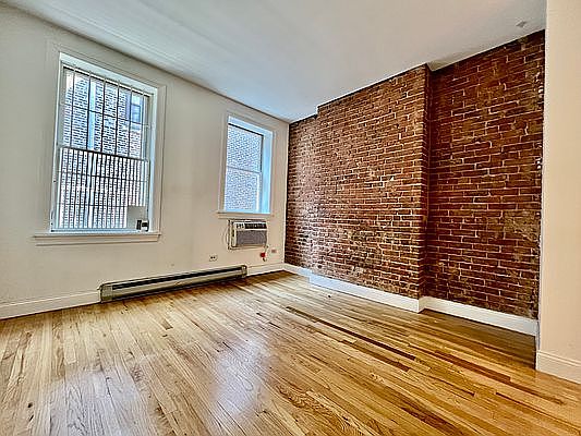 2nd image of 705 9th Ave #4N