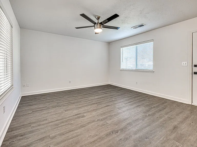 Hearthstone Homes - OKC — Photo 11