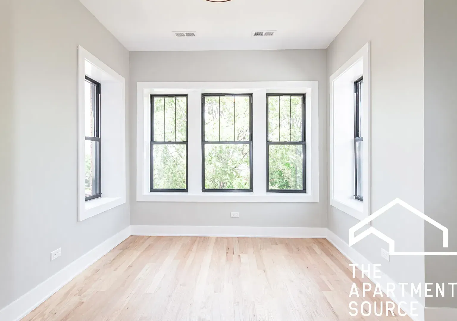 2 bed, 877 sqft, $2,795 — Photo 1