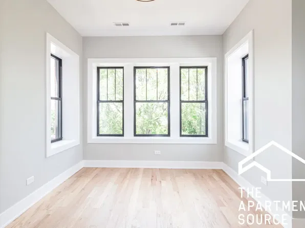 2465 W Logan Blvd #2, Chicago, IL 60647
