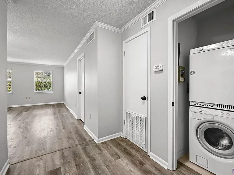 4735 Government St #202 — Photo 9