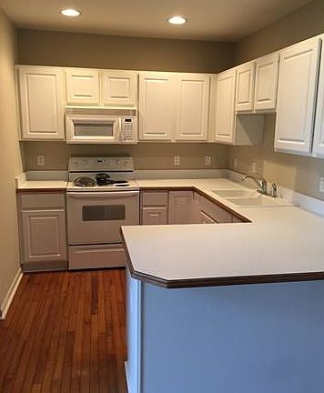 5th image of 144 Tiffany Ln #43