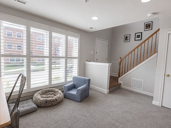 4th image of 2086 Clipper Park Rd