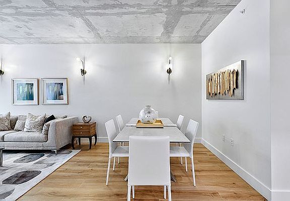 3rd image of 3707 Blackstone Pl #302