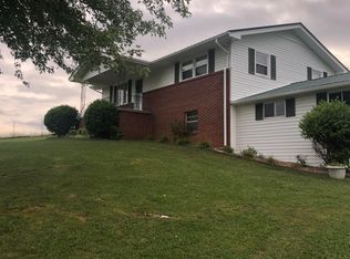 135 Freeman Rd, Bulls Gap, TN 37711