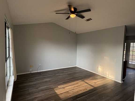 3rd image of 1811 Gamble Rd