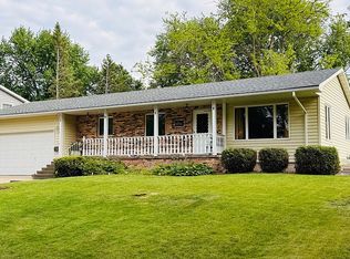 108 Glenn Rd, Albert Lea, MN 56007