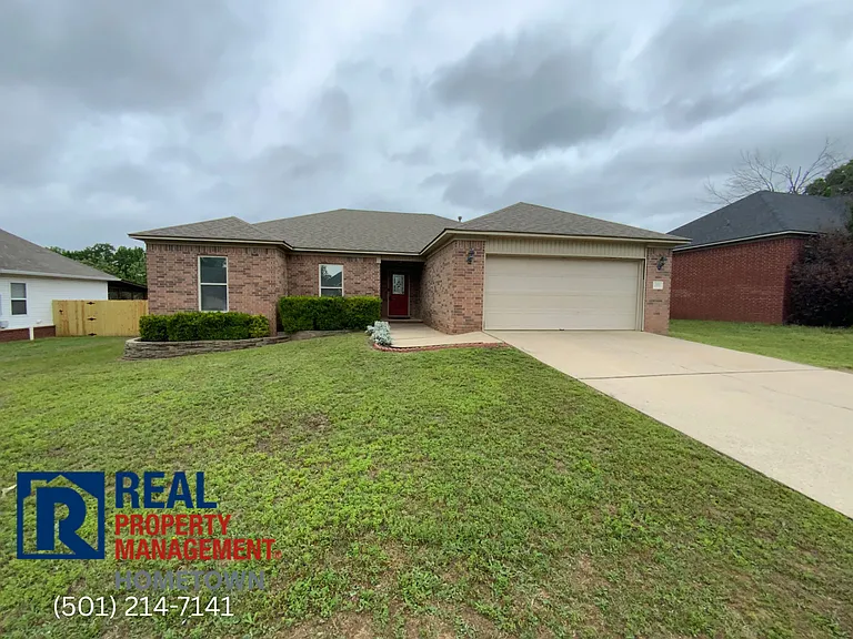 2809 Ewing Ln — Photo 1