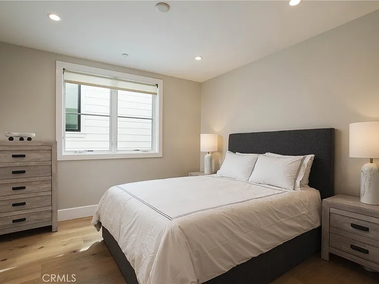 711 Marigold Ave — Photo 27