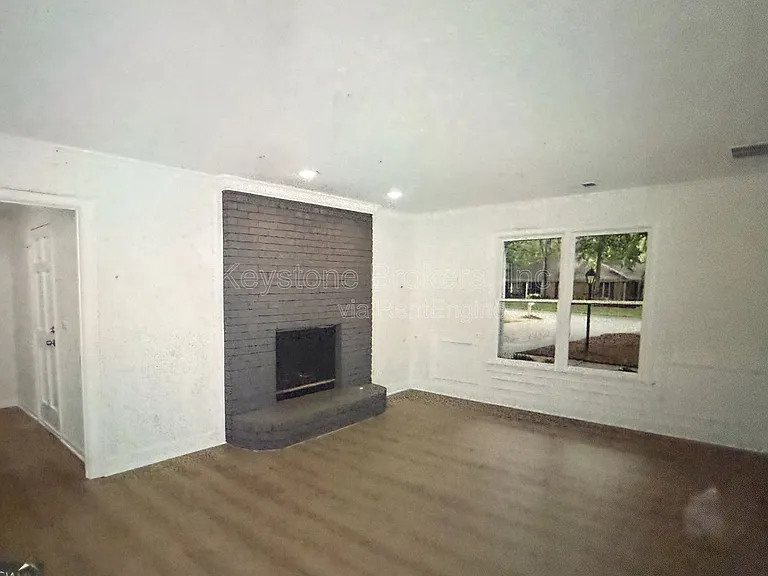 401 Vardon Way — Photo 4