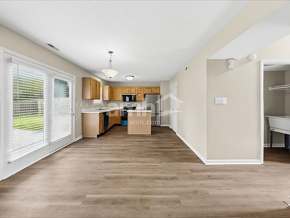 4th image of 10392 Cedar Dr