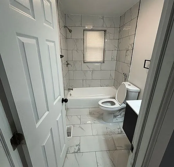 5412 E St SE — Photo 2