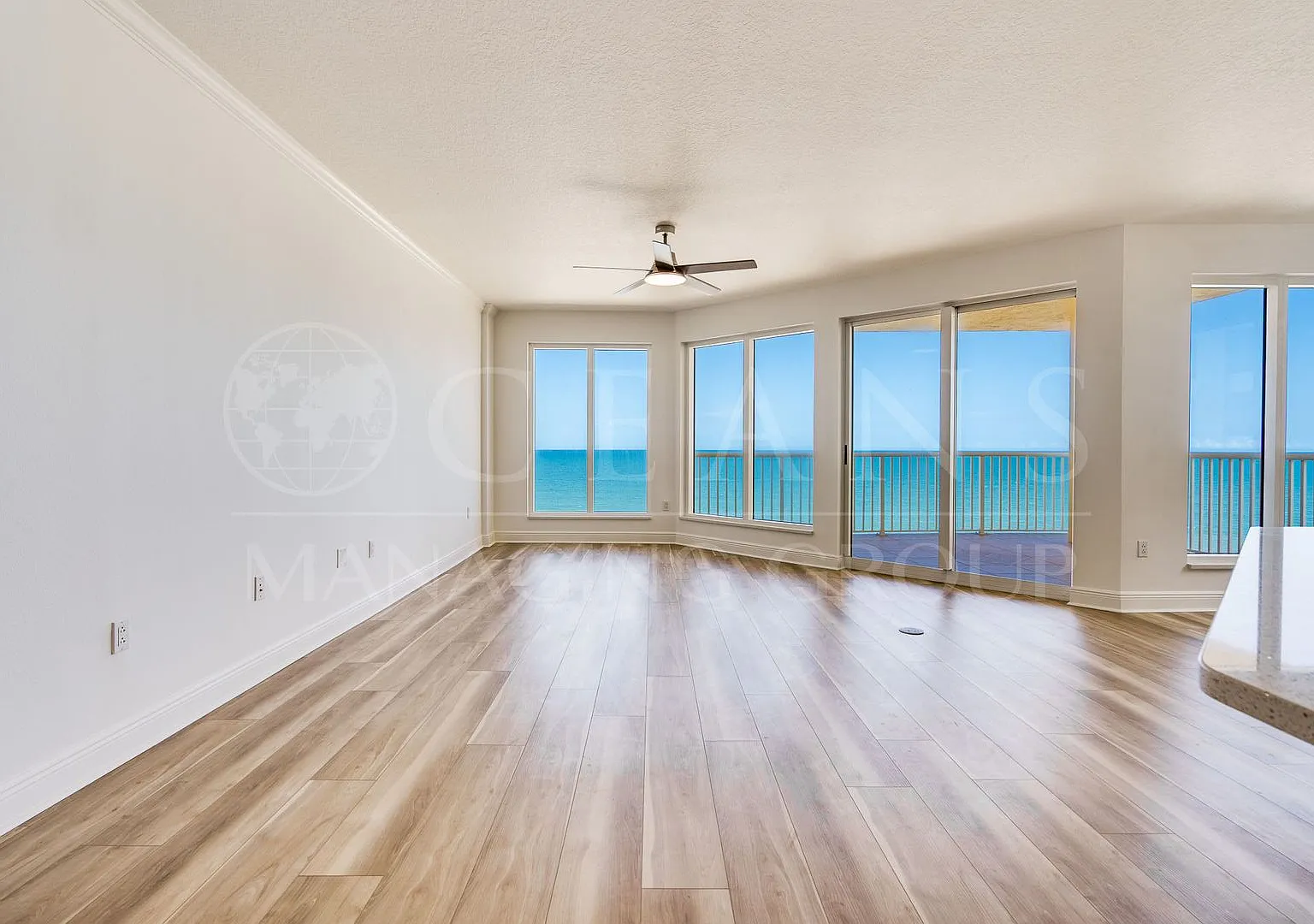 Luxury Meets the Ocean Stunning 3-Bedroom Condo in Daytona Beach Shores — Photo 3