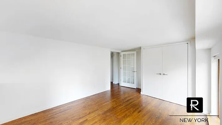 Rented by R New York | media 31