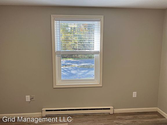 5th image of 19 Harvest Ln #7