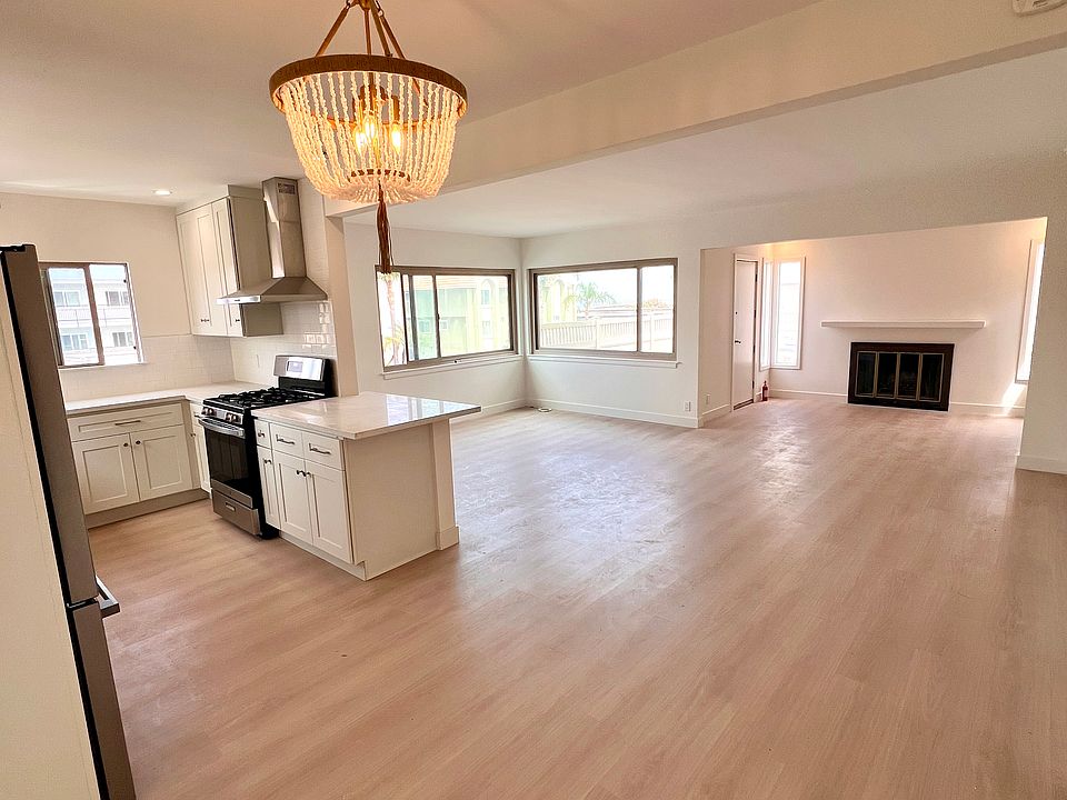 1st image of 160 Paseo De La Concha APT A