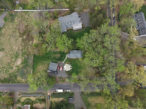 3rd image of 1461 Cooper Rd