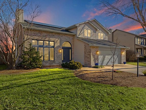 2nd image of 2808 Woodridge Rd