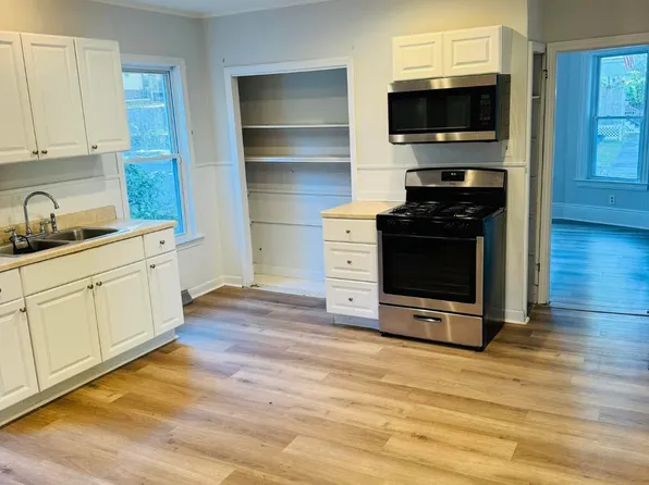 21-23 Dexter St, Haverhill, MA 01830
