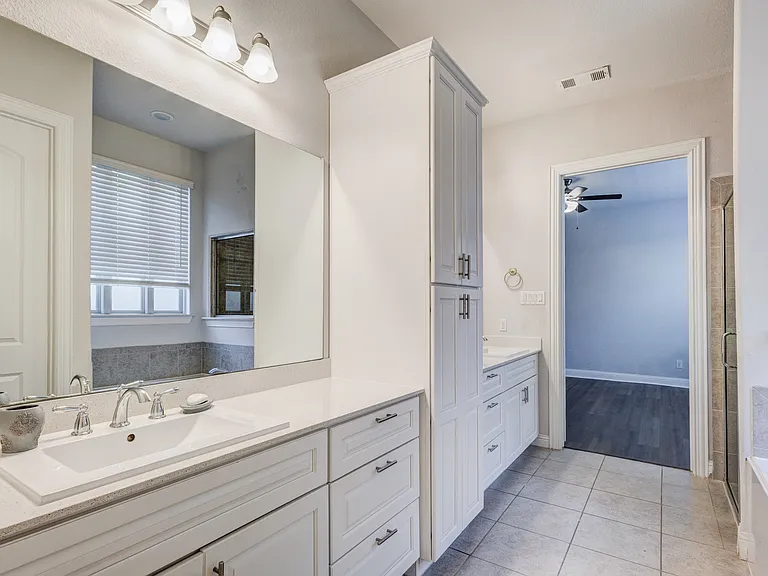 4248 Del Rey Ave — Photo 23